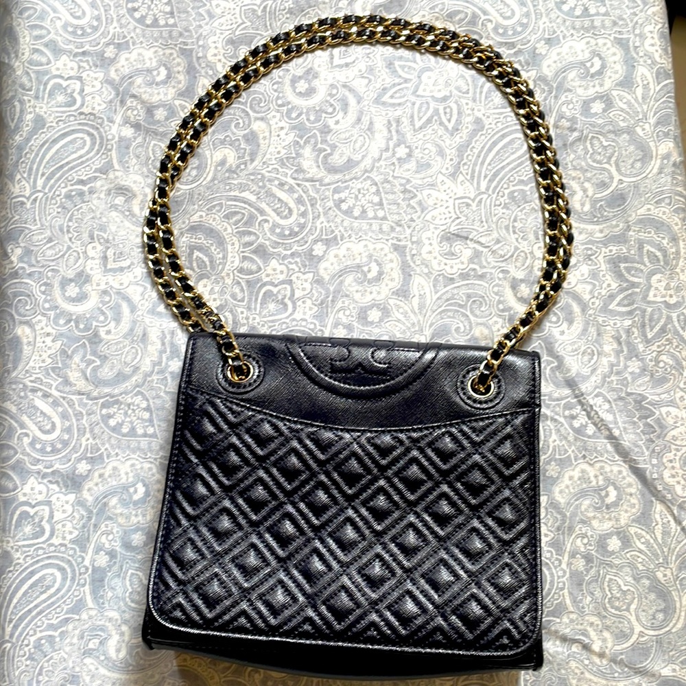 Like New - Navy Tory Burch Medium Fleming Crossbody